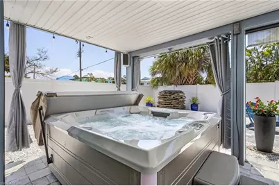 130 Madison Ct, Fort Myers Beach, FL 33931 - Photo 19