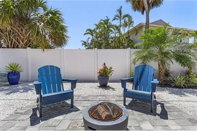 130 Madison Ct, Fort Myers Beach, FL 33931 - Photo 21