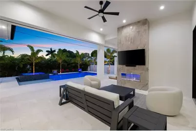 620 94th Ave N, Naples, FL 34108 - Photo 7