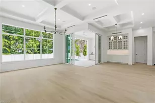 732 12th St N, Naples, FL 34102 - Photo 5