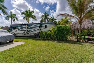 13399 Snook Cir, Naples, FL 34114 - Photo 11