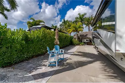 13399 Snook Cir, Naples, FL 34114 - Photo 19