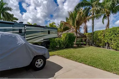 13399 Snook Cir, Naples, FL 34114 - Photo 9