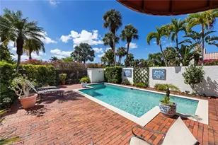 516 Tierra Mar Ln E, Naples, FL 34108 - Photo 3