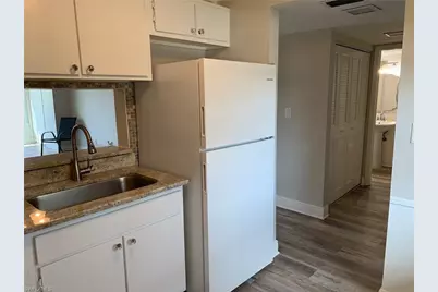 6220 Augusta Dr #107, Fort Myers, FL 33907 - Photo 3