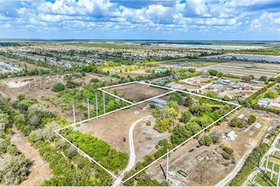 26118 Cutting Horse Ln, Bonita Springs, FL 34135 - Photo 21