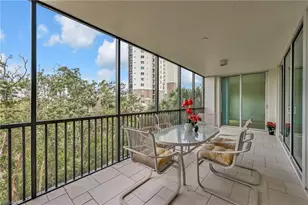 455 Cove Tower Dr, Naples, FL 34110 - Photo 29