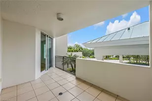 455 Cove Tower Dr, Naples, FL 34110 - Photo 23