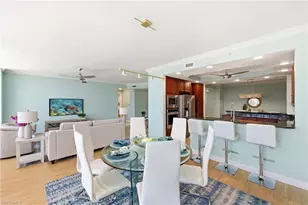 455 Cove Tower Dr, Naples, FL 34110 - Photo 9