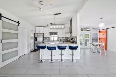 1712 Harbor Ln, Naples, FL 34104 - Photo 5