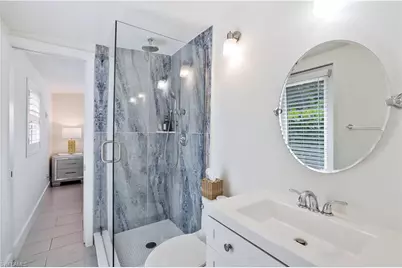 1712 Harbor Ln, Naples, FL 34104 - Photo 9