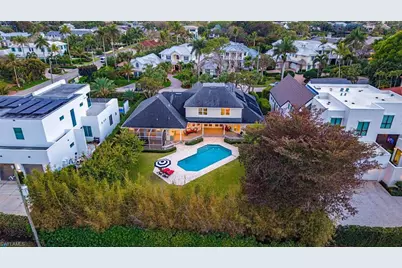 263 N Lake Dr, Naples, FL 34102 - Photo 9