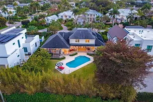 263 N Lake Dr, Naples, FL 34102 - Photo 9