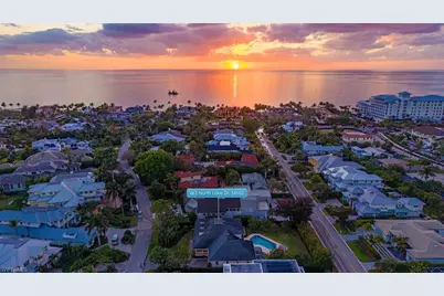 263 N Lake Dr, Naples, FL 34102 - Photo 1