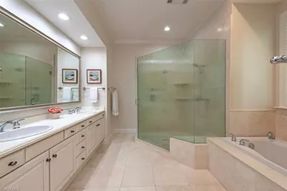 263 N Lake Dr, Naples, FL 34102 - Photo 23