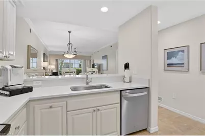 221 9th St S #114, Naples, FL 34102 - Photo 17