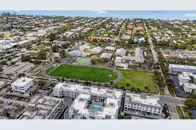 221 9th St S #114, Naples, FL 34102 - Photo 31