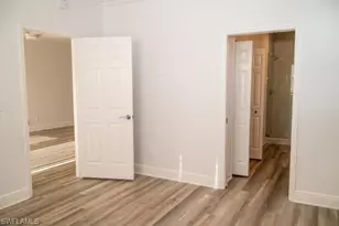 3235 Cypress Glen Way, Naples, FL 34109 - Photo 5