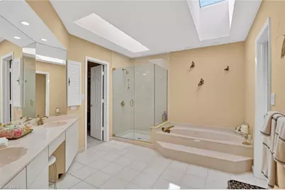 812 Pine Creek Ln, Naples, FL 34108 - Photo 13