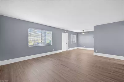 4617 Bayshore Dr #H4, Naples, FL 34112 - Photo 9