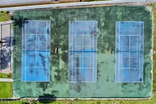 4276 Island Cir, Fort Myers, FL 33919 - Photo 19