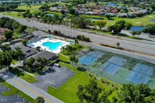 4276 Island Cir, Fort Myers, FL 33919 - Photo 15