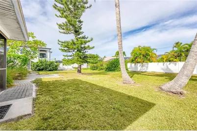 527 109th Ave N, Naples, FL 34108 - Photo 23