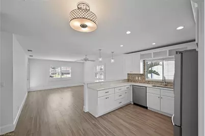 527 109th Ave N, Naples, FL 34108 - Photo 11