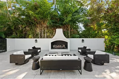 1949 Alamanda Dr, Naples, FL 34102 - Photo 45