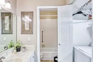 7402 Lake Breeze Dr, Fort Myers, FL 33907 - Photo 25