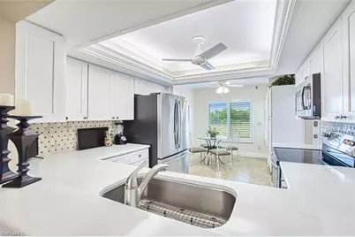 7402 Lake Breeze Dr #305, Fort Myers, FL 33907 - Photo 5