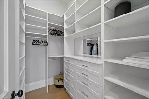 215 3rd Ave N, Naples, FL 34102 - Photo 31