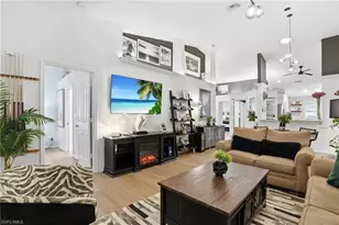 5320 Whitten Dr, Naples, FL 34104 - Photo 11