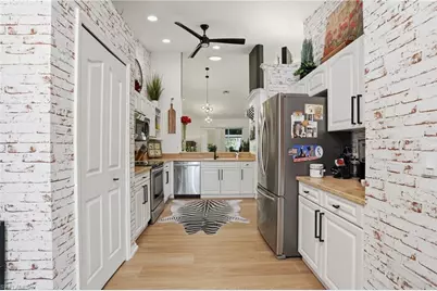 5320 Whitten Dr #46, Naples, FL 34104 - Photo 3