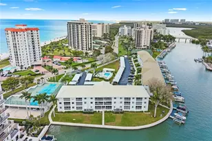 10682 Gulf Shore Dr, Naples, FL 34108 - Photo 39