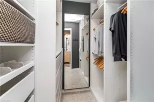 10682 Gulf Shore Dr, Naples, FL 34108 - Photo 17