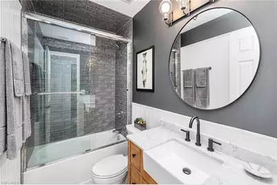 10682 Gulf Shore Dr #C305, Naples, FL 34108 - Photo 23