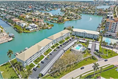 10682 Gulf Shore Dr #C305, Naples, FL 34108 - Photo 37