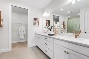 15339 Giardino Dr, Naples, FL 34114 - Photo 9