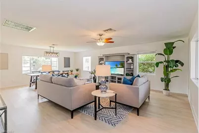 1060 Cooper Dr, Naples, FL 34103 - Photo 5