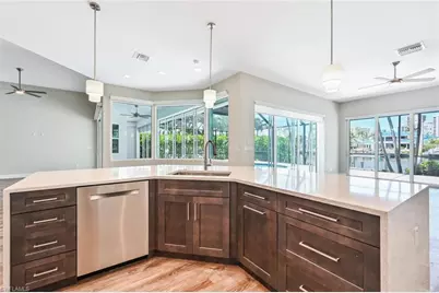 4231 Crayton Rd, Naples, FL 34103 - Photo 15