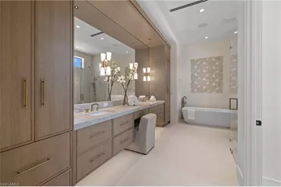 850 10th St N, Naples, FL 34102 - Photo 15