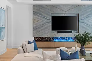 850 10th St N, Naples, FL 34102 - Photo 11