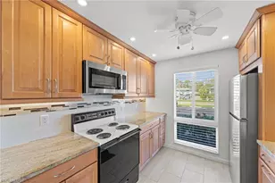 219 Palm Dr, Naples, FL 34112 - Photo 15