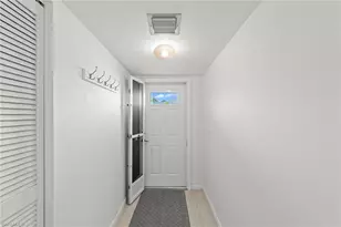 219 Palm Dr, Naples, FL 34112 - Photo 7