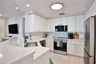 988 Egrets Run, Naples, FL 34108 - Photo 11