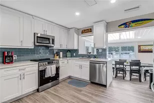 3470 Lakeview Dr, Naples, FL 34112 - Photo 3