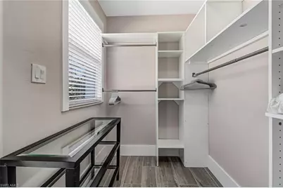 3470 Lakeview Dr, Naples, FL 34112 - Photo 7