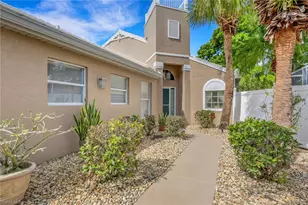 1242 Silverstrand Dr, Naples, FL 34110 - Photo 13