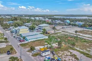 110 Mango St, Fort Myers Beach, FL 33931 - Photo 11